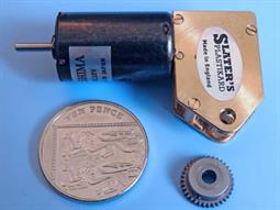 This all metal gearbox and motor combination is intended for 4mm scale (OO/HO/EM/P4) and very small O Gauge locomotives using a 1/8" diameter axle. The gear ratio is 33:1 and the motor fitted is the Mashima 1628 flat can.