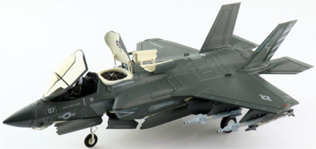Hobby Master 1/72 HA4613 Lockheed F-35B Ligthning II Beast Mode US Marines HMS Queen Elizabeth Op Fortis 2021