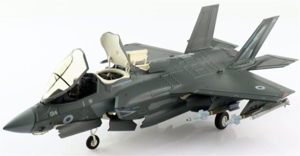Hobby Master 1/72 HA4614 Lockheed F-35B Lightning II AM148 Beast Mode HMS Queen Elizabeth 2021