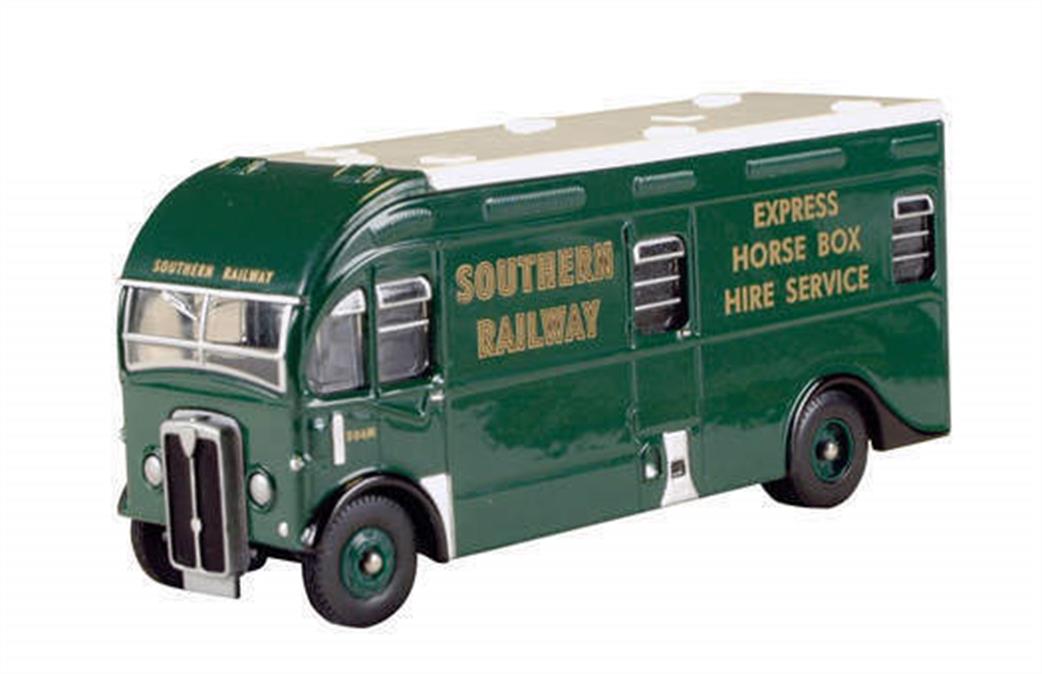 Corgi 1/76 DG213001 Harrington Horsebox Southern Railways NQT