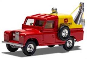 Dive into nostalgia with a new version of a Vintage Corgi Classic!First released in 1965, the 417 Land Rover Breakdown Truck is recreated in the modern day with working features including sprung suspension and a working tow hook jib, along with a premium replication of the original vintage packaging