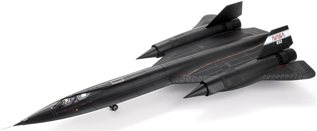 Century Wings 1/72 CW001640 SR-71 Blackbird 61-7971 /NASA 832 Dryden 1994 Diecast Aircraft Model