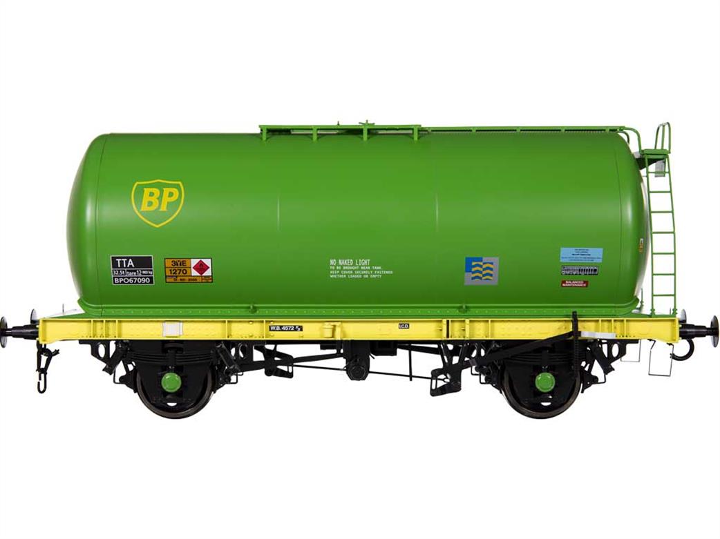 Dapol O Gauge 7F-064-007 BP BPO67090 45-tonne TTA Air Braked Oil Tank Wagon Green