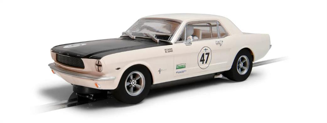 Scalextric 1/32 C4353 Ford Mustang Bill and Fred Shepherd Goodwood Revival Slot Car model