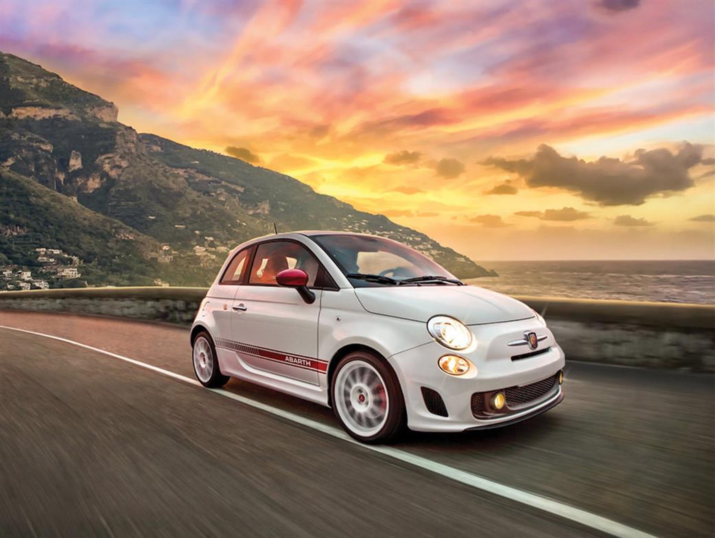 Italeri 1/24 3674 Fiat Abarth 2008 Car Kit