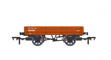 The SECR standard design of engineering ballast wagon used the Maunsell/Lynes standard underframe design with a 2-plank drop-side body, initially with raised rounded ends, though later built wagons had straight 2-plank ends from new. The first wagons were built in 1919 the construction of 120 wagons was completed by the Southern Railway, replacing the eclectic mix of run-down wagons in use by the engineers with the new purpose-designed wagon. Most at least of the fleet passed into British Railways ownership, withdrawals starting as new BR wagons were built, though the last wagon lasted until 1971.Model finished in SR engineers red oxide livery with post-1934 small lettering.