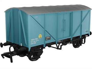The SECR standard design of engineering ballast wagon used the Maunsell/Lynes standard underframe design with a 2-plank drop-side body, initially with raised rounded ends, though later built wagons had straight 2-plank ends from new. The first wagons were built in 1919 the construction of 120 wagons was completed by the Southern Railway, replacing the eclectic mix of run-down wagons in use by the engineers with the new purpose-designed wagon. Most at least of the fleet passed into British Railways ownership, withdrawals starting as new BR wagons were built, though the last wagon lasted until 1971.Model finished in SR engineers red oxide livery with post-1934 small lettering and British Railways S prefix letter.