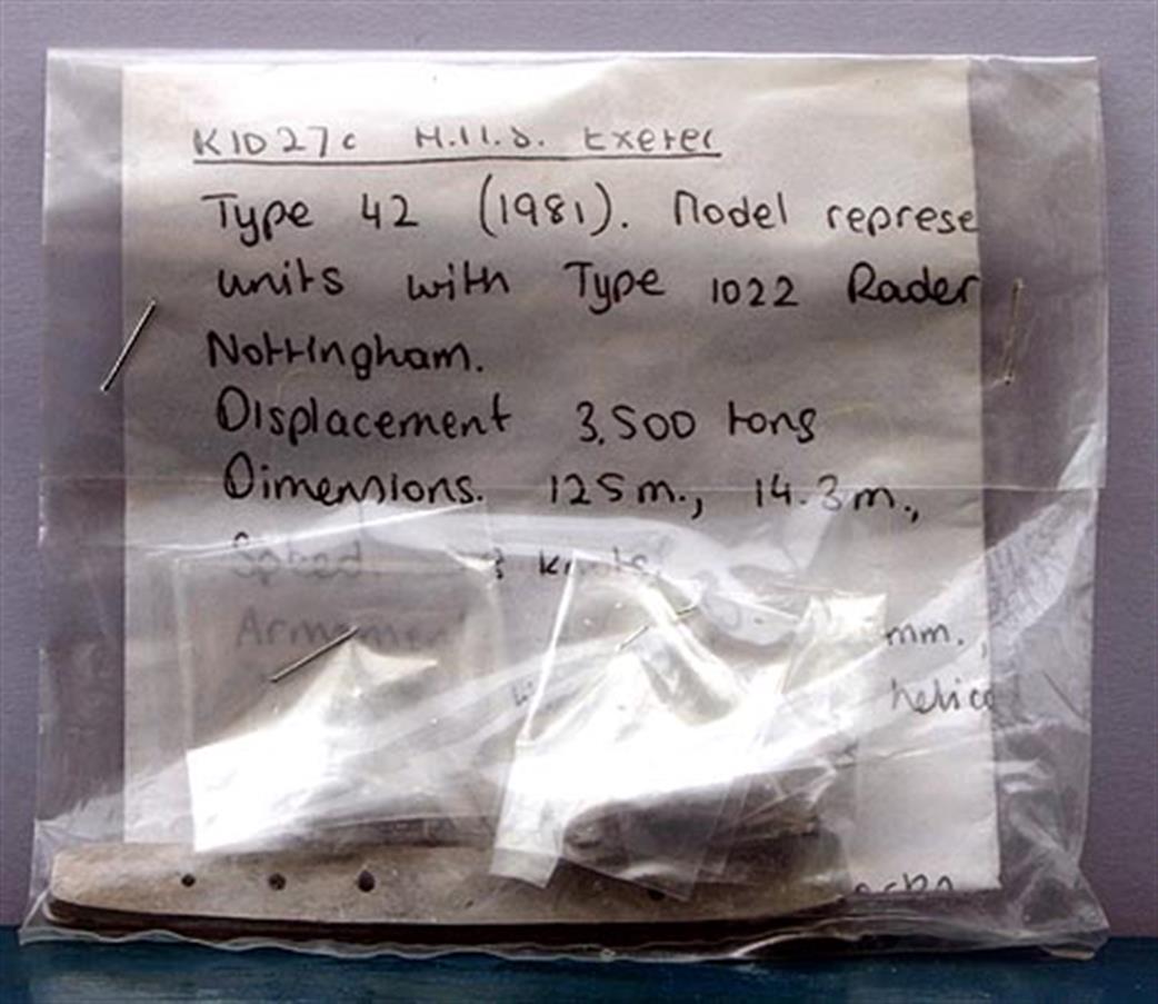Triton 1/1200 R1027C kit HMS Exeter type 42 destroyer 1981