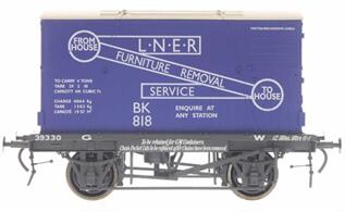 Model of GWR type H7 Conflat container wagon number 36330 loaded with LNER container BK818 lettered well-known 'reverse Z' layout for the railway companies 'House to House' Furniture Removals Service.