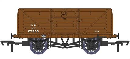 Detailed model of the Southern Railway standard design 8 plank open wagons with their distinctive hinged top doors produced by Rapido Trains. These open wagons were the most numerous type built by the Southern Railway, with over 8,000 constructed between 1926 and 1937. The majority of these passed to  British Railways ownership at nationalisation.This model diagram D1400 wagon 27363 features the 10ft wheelbase chassis, SR 'Freighter' brakes and split-spoke wheels. Finished in post-1936 SR goods brown livery with small lettering.