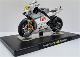 MAG NR022 1/18th Valentino Rossi Collection Yamaha YZR-M1 2009 Model