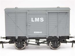 A model of the later standard design of LMS covered box van with corrugated steel ends and horizontal planking finished in LMS grey livery.Over 20,000 vans were built to this basic design from the late 1930s and into the early British Railways era after nationalisation.