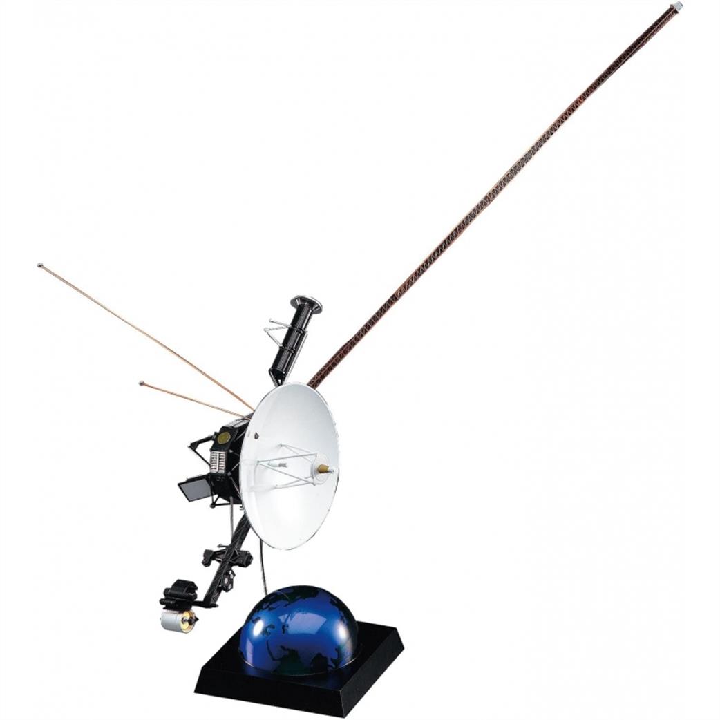 Hasegawa 1/48 SW02 Voyager Unmanned NASA Space Probe Kit