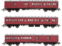 A useful 3-coach 'set' of London &amp; South Western Railway coaches comprising two Brake Thirds and a Composite coach. These packs are supplied in a book set format packaging. The three vehicles are numbered accordingly to create an authentic coach set, with set numbers applied to the brake end of each Brake Third vehicle.Featuring an abundance of detail, including separately fitted roof ventilators, handrails, grab handles and underframe components, this coach pack will make a fine addition to any collection or Southern Railway layout.