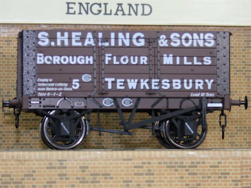 Dapol 7F-072-007 S Healing & Sons Borough Flour Mills Tewkesbury RCH 1887 Type 7 Plank Open Wagon No.5 O Gauge