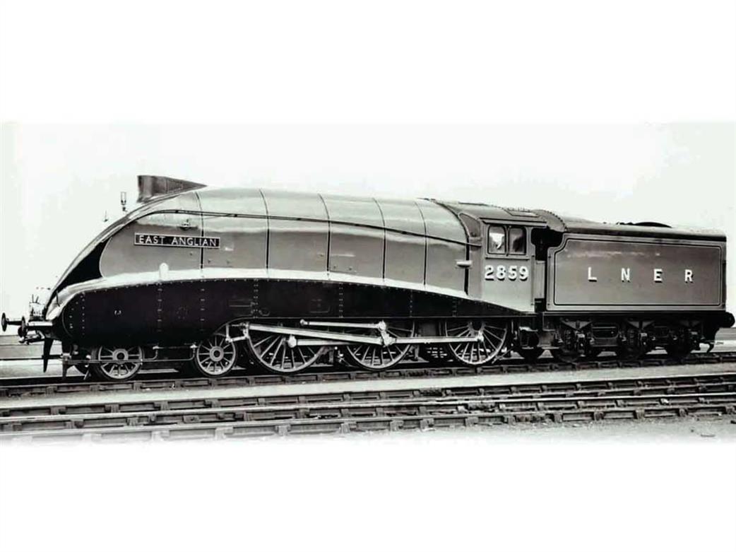 Hornby R30136 LNER 2859 East Anglian Streamlined Gresley Class B17/5 4-6-0 Express Passenger Engine OO
