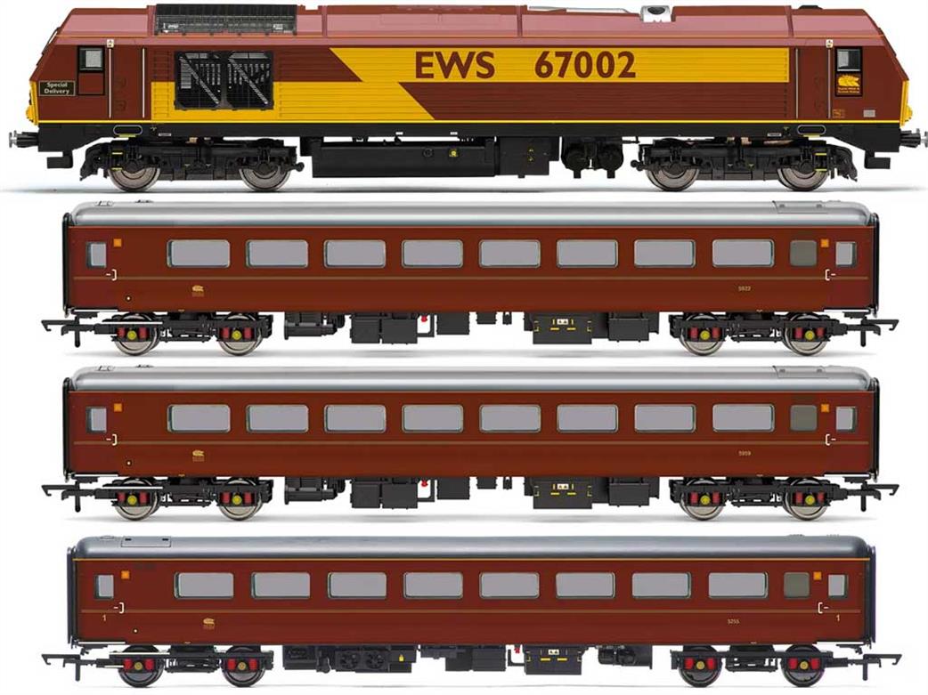 Hornby R30251 EWS Business Train Locomotive & Coaches Train  Pack OO