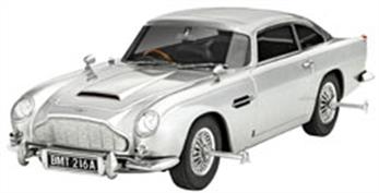 Revell 05653 1/24th Easy Click James Bond Aston Martin DB5 Gift Set