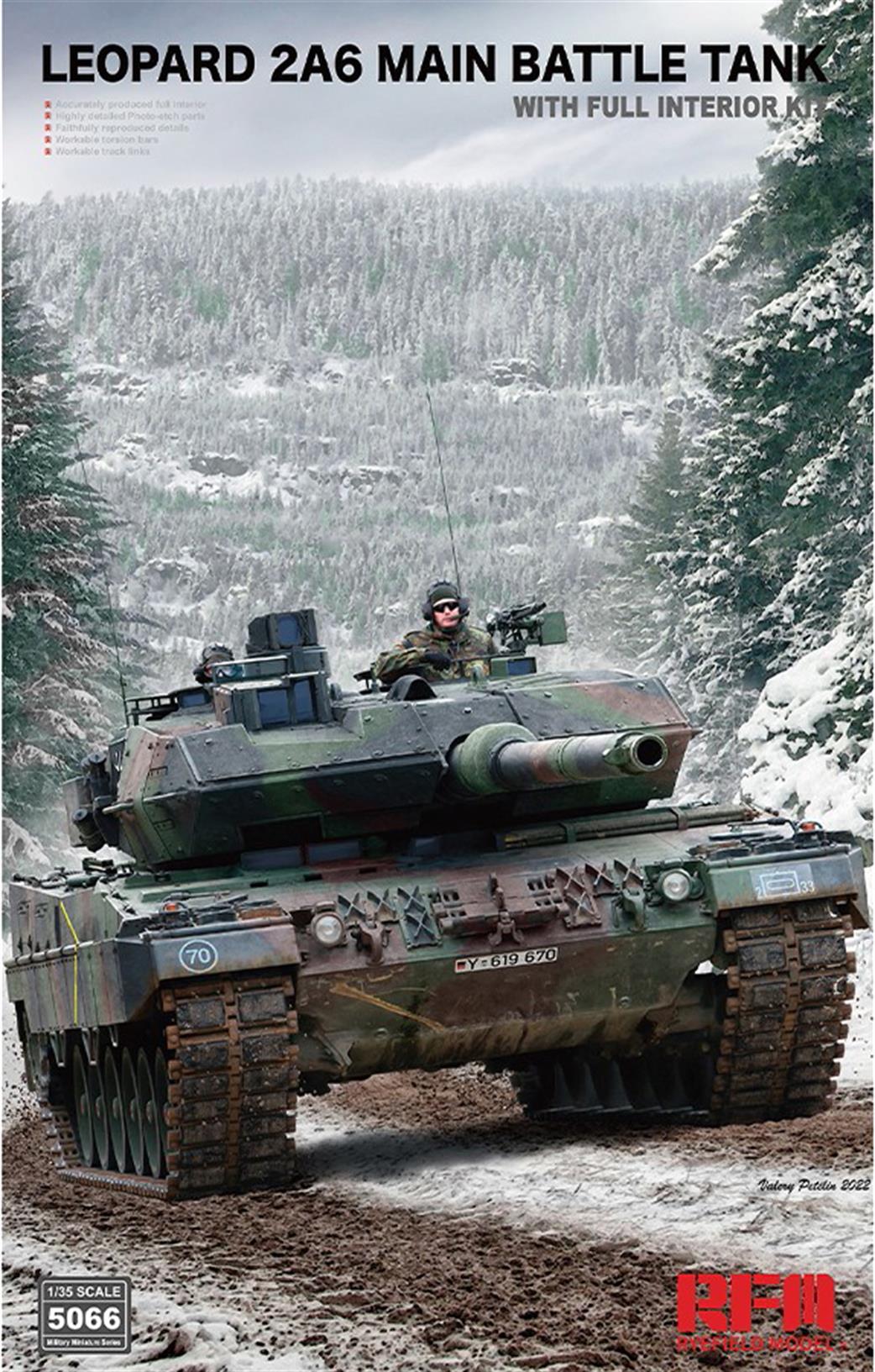 Rye Field Model 1/35 RM-5066 German Leopard 2A6 MBT with Full Interior Plastic Kit