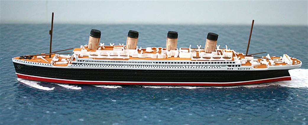 Secondhand Mini-ships 1/1200 Claytown RMS Titanic in 1912, a 1/1200 scale waterline model