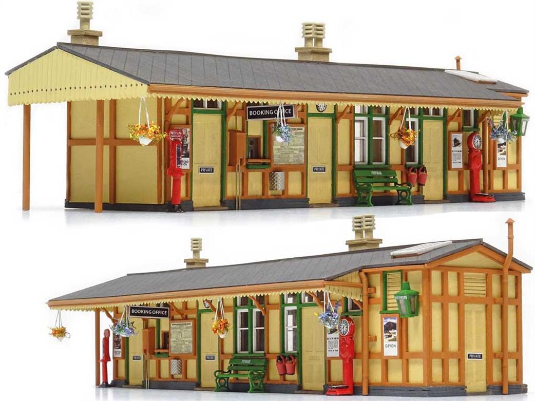 Peco OO LK-205 GWR Monkton Combe Wooden Station Building Kit