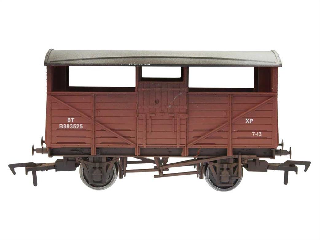 Dapol OO 4F-020-040 BR Cattle Wagon Bauxite Weathered Finish
