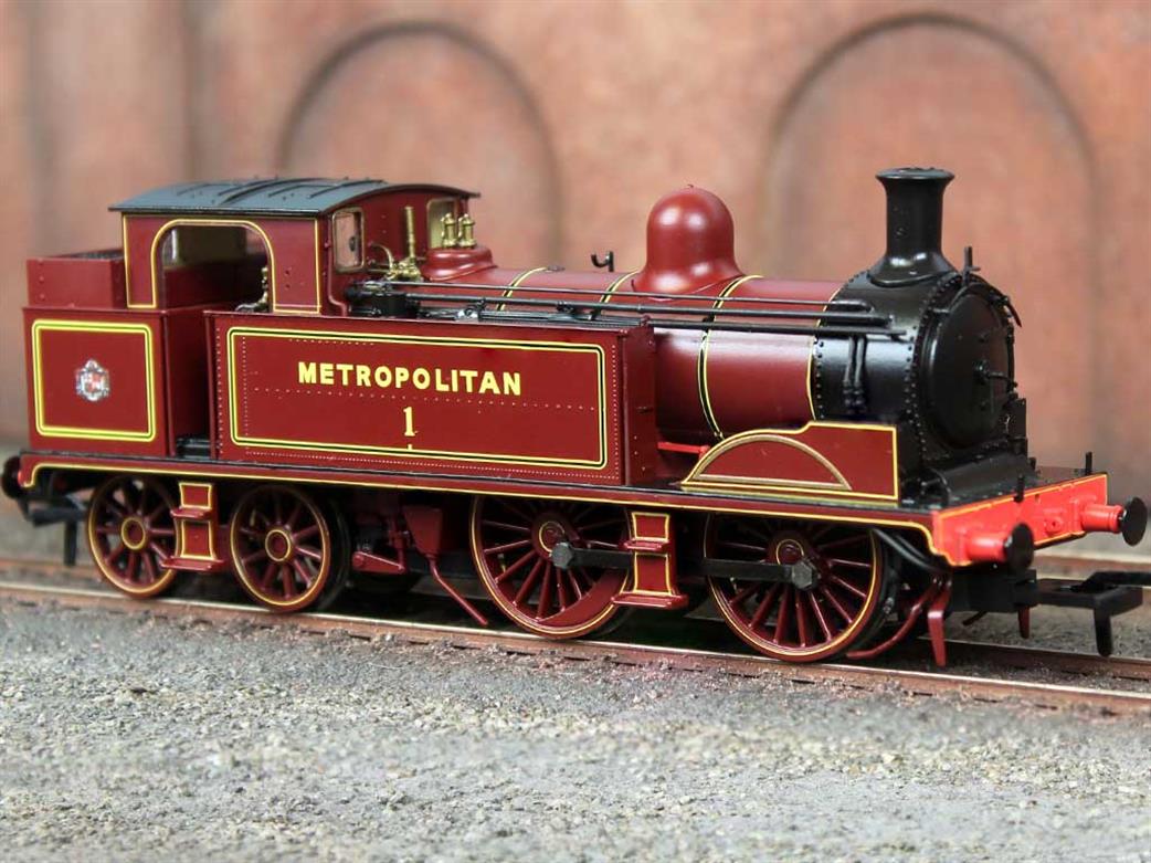 Rapido Trains OO 909004 Metropolitan Railway No.1 E Class 0-4-4T Metropolitan Red with Crests as Preserved 2013-Present