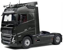 SOL 2400102 Volvo FH16 Globetrotter XL Black 20211 Diecast Model
