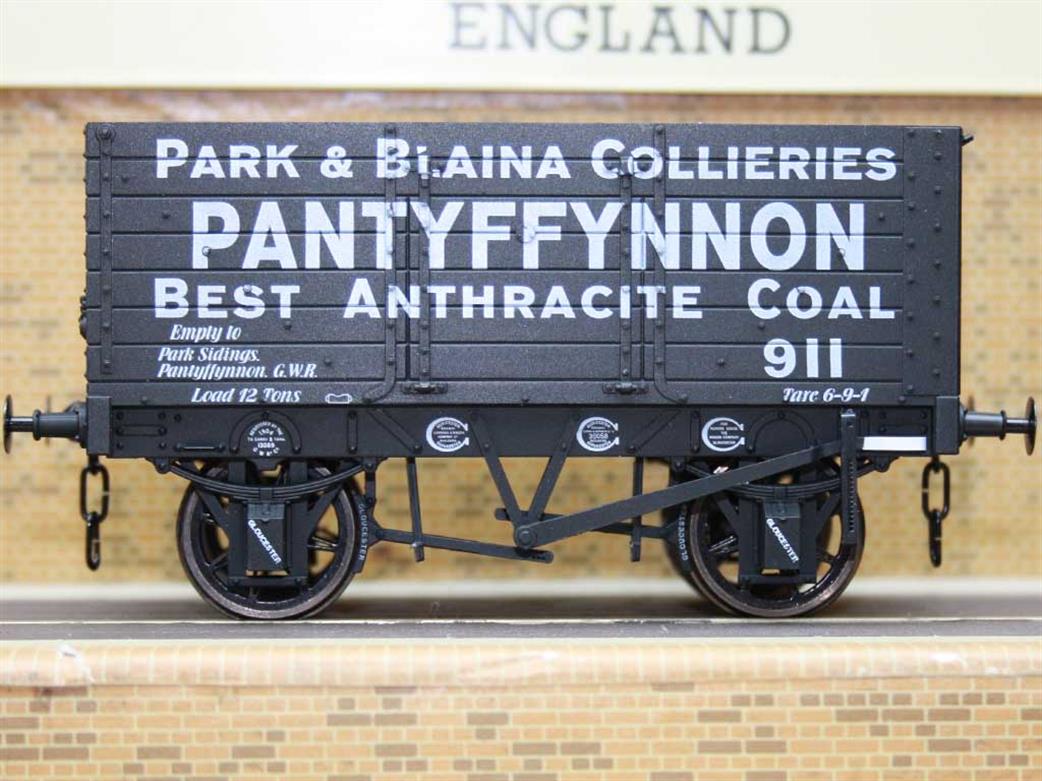 Dapol O Gauge 7F-073-015 Park & Blaina Collieries Pantyffynnon 7 Plank Open Coal Wagon 911 RCH 1887 3 Door Type