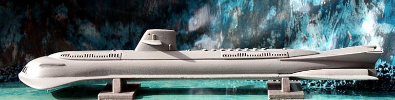 Seaview (II) is a 1/1200 scale full hull model of the fictional submarine from the Voyage to the Bottom of the Sea YV Series. The model is cast in resin and fully painted by Future Fleets who specialise in science fiction models. Catalogue No. FF005