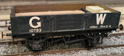 WAGON58 O Gauge Peco Kit Built W-604 GWR 10t 4 Plank Open Wagon 10793 With LoadBuilt to a good standard lightly weathered
