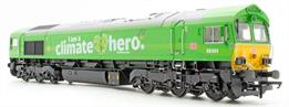 The third class 66 to land on British soil back in 1998, 66004 was treated to its eye catching ‘Climate Hero’ livery during 2021 as part of a program to promote freight on rail by owners DB. The real 66004 runs on a diet of Hydrogenated Vegetable Oil, living up to its ‘climate hero’ credentials.Our Class 66 model is based on the award winning ‘accura-standard’ platform, with all-wheel powered six-axle bogies, a powerful twin flywheel fitted motor and market leading electronics package.