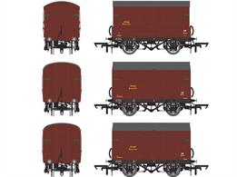 Mixed pack of three Southern Railway insulated banana vans from diagrams D1478 and D1479 in early British Railways service painted in SR post-WW2  red oxide livery BR lettering. Wagon numbers S50610 (D1478), S50619 &amp; S50870 (both D1479).Detailed models of the second design of insulated banana vans built by the Southern Railway for banana traffic from Southampton docks. This pack contains one of the first design diagram D1478 and two of the later D1479 wagons finished in SR red oxide livery with early British Railways lettering, as running after nationalisation. Following the docking of a refrigerated banana ship several block trains of these banana vans would have been dispatched from Southampton to the major fruit markets across Britain. These banana trains were equipped with vacuum train brakes throughout, so ran at express goods speeds, up to 60mph.