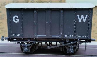 WAGON70 White Metal GWR Mink 39781Nicely built is missing one buffer