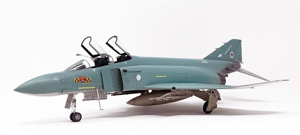 Adventures in Plastic AiP 1/72 AIP15006 British Royal Air Force F-4J(UK) Phantom II 74(F) Tiger Squadron