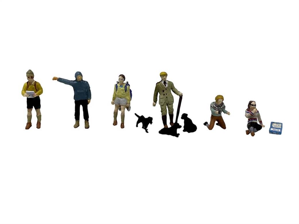 Bachmann OO 36-429 Hikers and Dog Walkers Figure Pack of 6 Figures & 3 Dogs