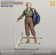 1/8 Scale Plastic Model KIT Marilyn Monroe USO Tour 1954 Height approx. 25cm (Including the base), character height approx. 22 cm Marilyn Monroe™ and the Marilyn Monroe signature are trademarks of The Estate of Marilyn Monroe LLC. Rights of Publicity and Personal Rights are used with permission of The Estate of Marilyn Monroe LLC. marilynmonroe.com