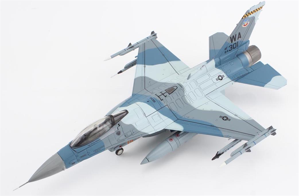 Hobby Master 1/72 HA38032 Lockheed F-16C Block 25 Blue Flanker