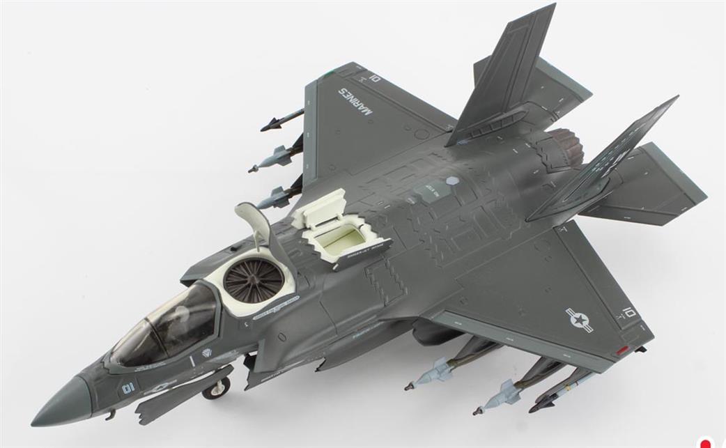 Hobby Master 1/72 HA4619b Lockheed F-35B Lightning  VMFA-214 Black Sheep Yuma Marine Corps Air Station Beast Mode