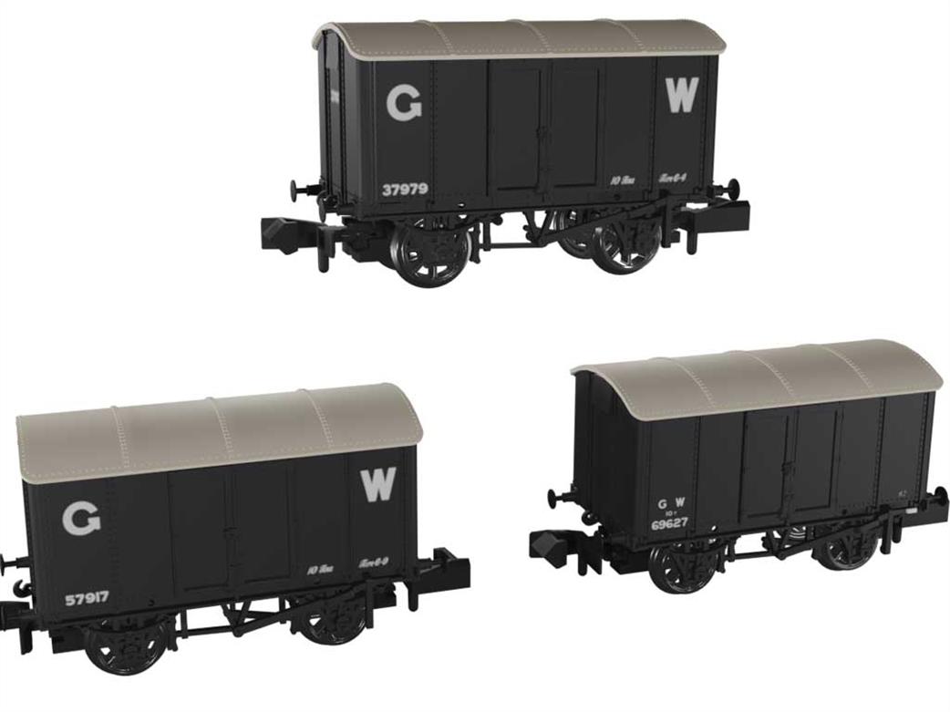 Rapido Trains N 961002 GWR Iron Mink Ventilated Vans GWR Grey Post-Grouping Lettering Pack of 3