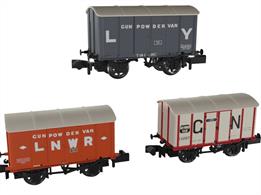Triple pack of Iron Mink iron bodied gunpowder vans finished in the liveries of the northern railway companies.Wagon numbers L&amp;Y 30897, LNWR 13591 and Great Northern 13207.