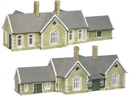 Enhance your layout with this Settle and Carlisle style station building. Your layout can be brought to life quickly and simply, as you can immediately build up station, town and village scenes without the need to wait for glue to dry. These buildings are pre-formed and pre-decorated, it simply could not be easier to add this to your growing layout.205mm x 70mm x 75mm