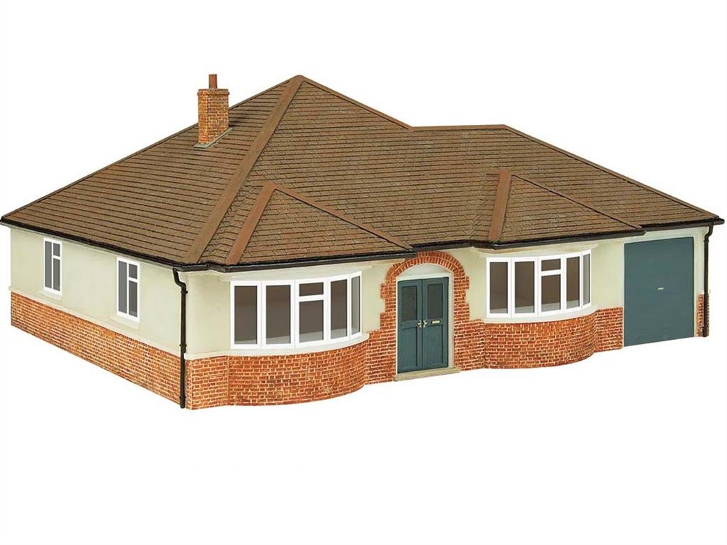 Hornby TT:120 TT9012 1930s Style Bungalow Avalon Ready Painted Resin Building