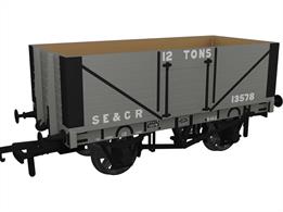 A highly detailed model of the RCH 1907 design 7 plank open wagon. One of the most common designs used by private wagon owners these wagons frequently carried brightly coloured and floridly lettered liveries applied before WW1. Many thousands of wagons were built to this specification, the vast majority still running into WW2 with many passing to British Railways ownership at nationalisation. Each of the Rapido Trains models features prototype specific variations including end doors or no end door, buffer shank design, wheels, brake fittings and V hanger style.Model finished as South Eastern &amp; Chatham Railway wagon 13578 in light grey livery with the early SE&amp;CR small sized lettering.