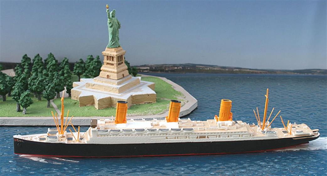 Coastlines 1/1250 CL-M402 Vaterland NDL transatlantic liner 1914