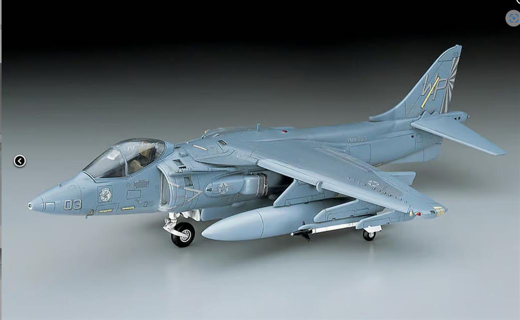 Hasegawa 1/72 00449 AV-8B Harrier II USMC Attack Aircraft Kit