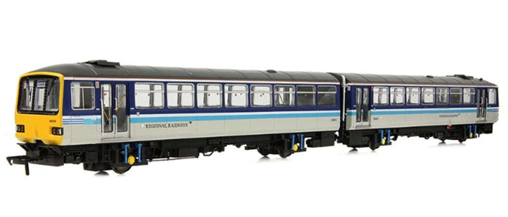 Bachmann EFE Rail OO E83032 BR Regional Railways 144013 Class 144 2-Car Pacer Railbus Model