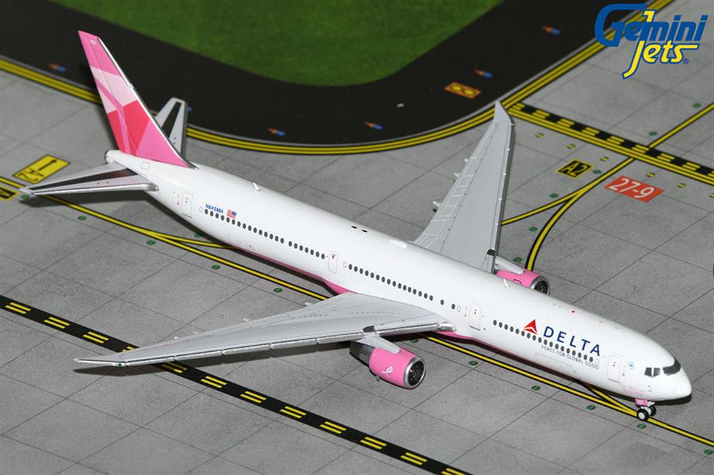 Gemini Jets 1/400 GJDAL2157 Delta Airlines Boeing B767-400ER Evelyn H Lauder Breast Cancer