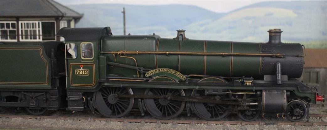 Preowned O Gauge SH19 EX-GWR BR Hall 7912 Little Linford Hall Kit Built