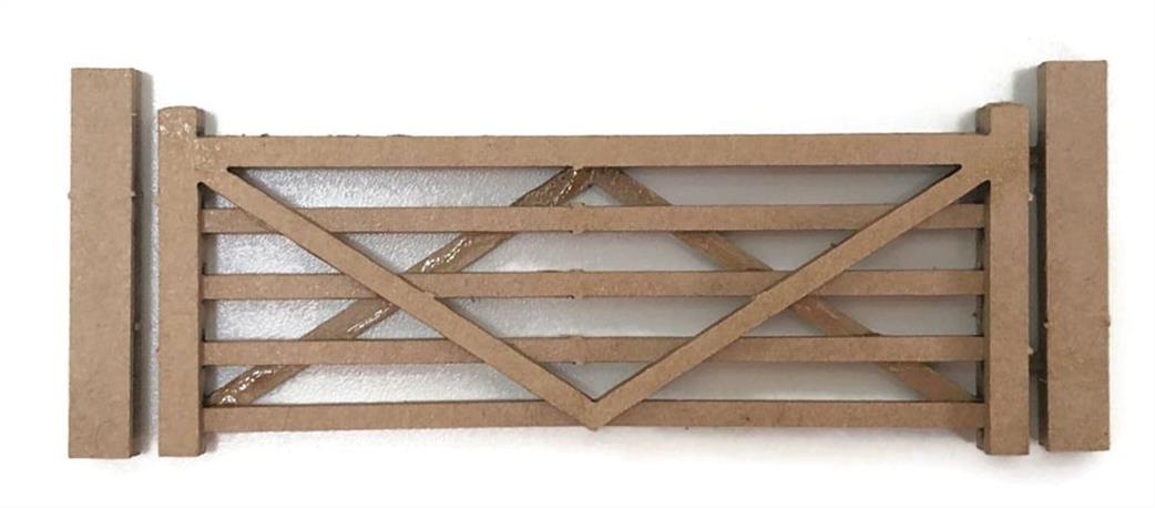 Scale Model Scenery 00 LX459 Five Bar Gates (Natural Wood)